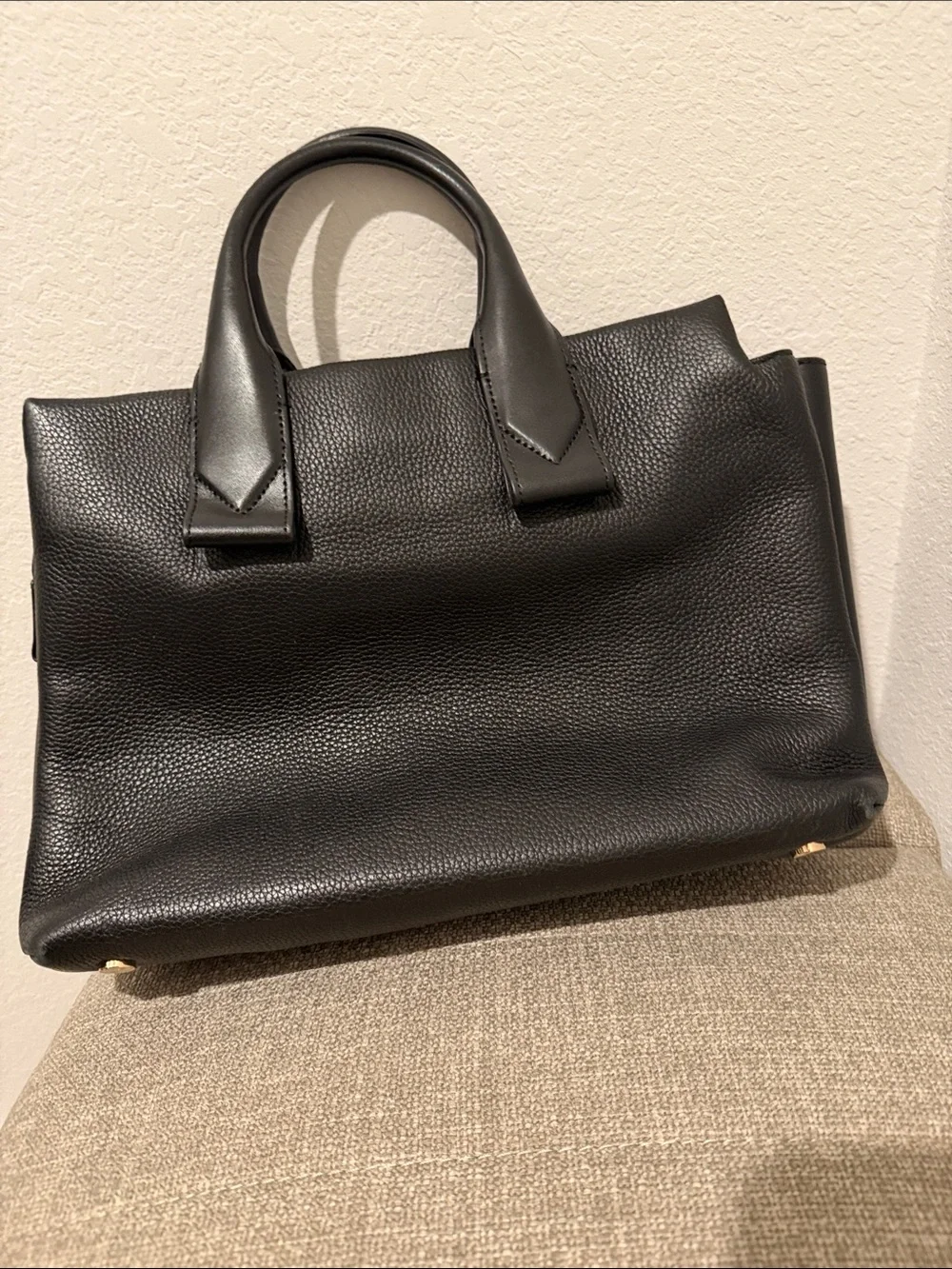 MICHAEL KORS Black Pebbled Leather Satchel with Gold Hardware
